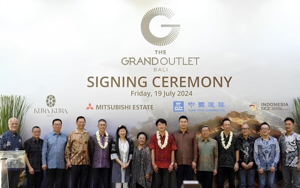 grand outlet